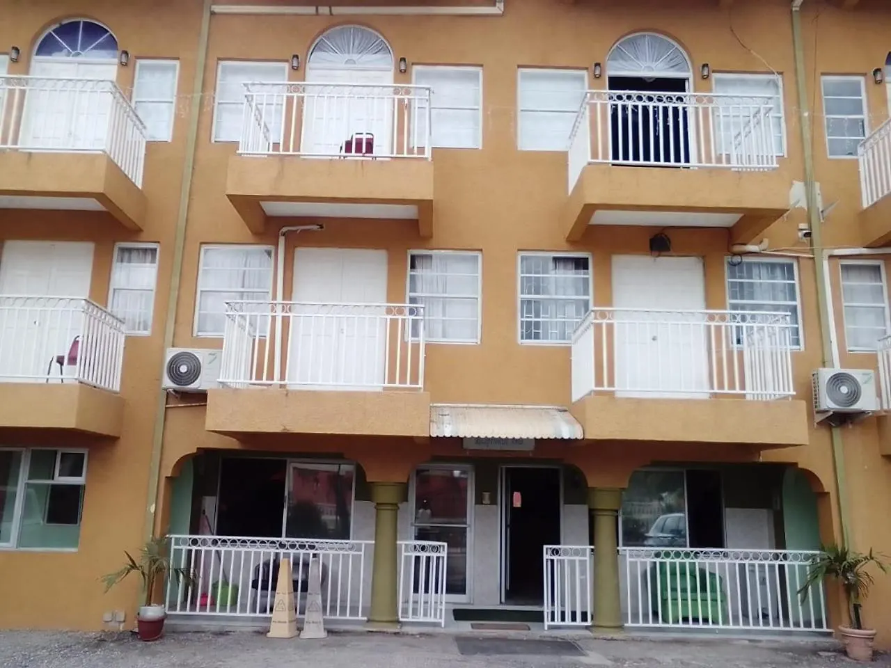 Kibo Hotel Savanna-la-Mar Jamaica
